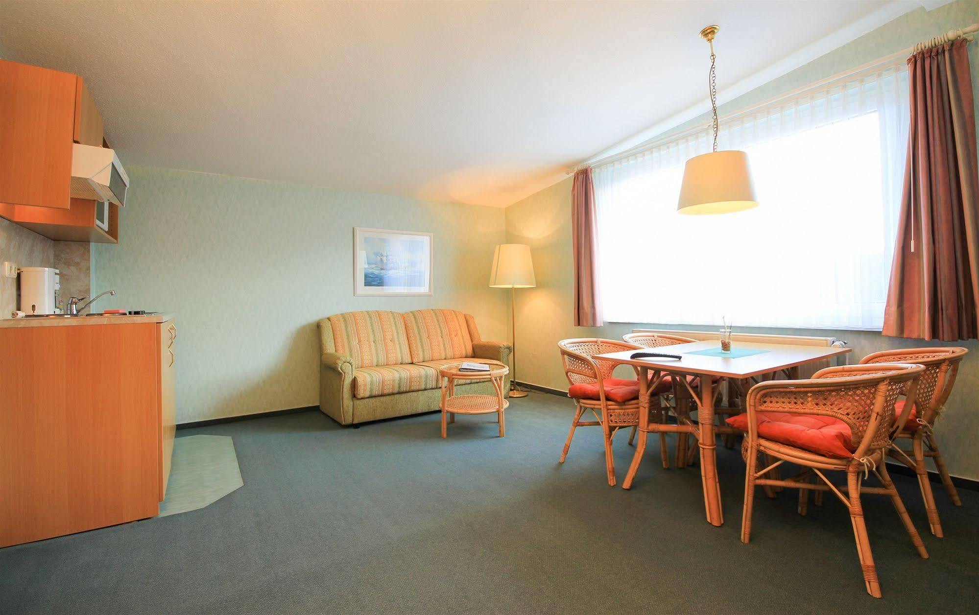 Appartementhaus Zum Strandkorb Ostseebad Kühlungsborn Eksteriør billede