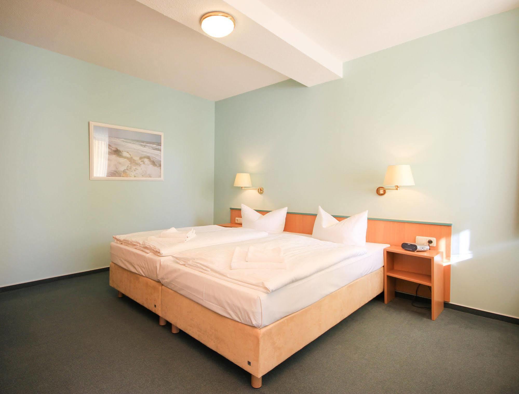Appartementhaus Zum Strandkorb Ostseebad Kühlungsborn Eksteriør billede