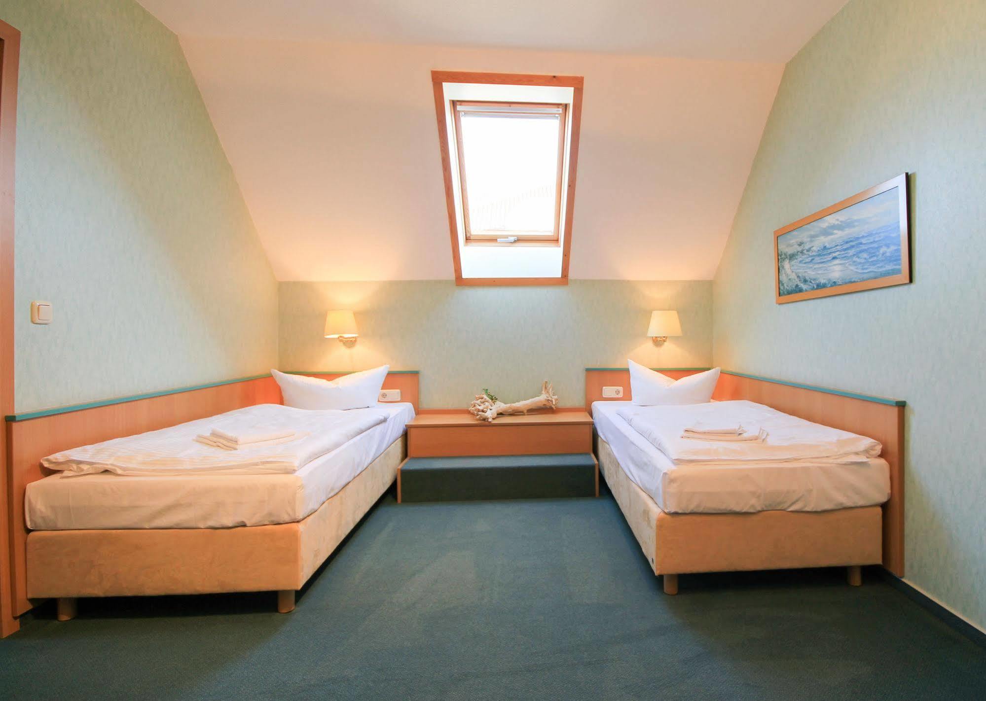 Appartementhaus Zum Strandkorb Ostseebad Kühlungsborn Eksteriør billede